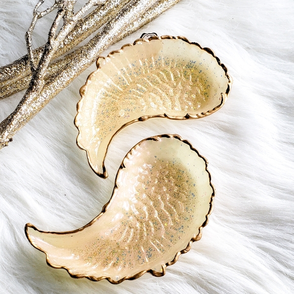 Resin Feather Trinket Dish, Jewelry Dish - Picture 6 of 6